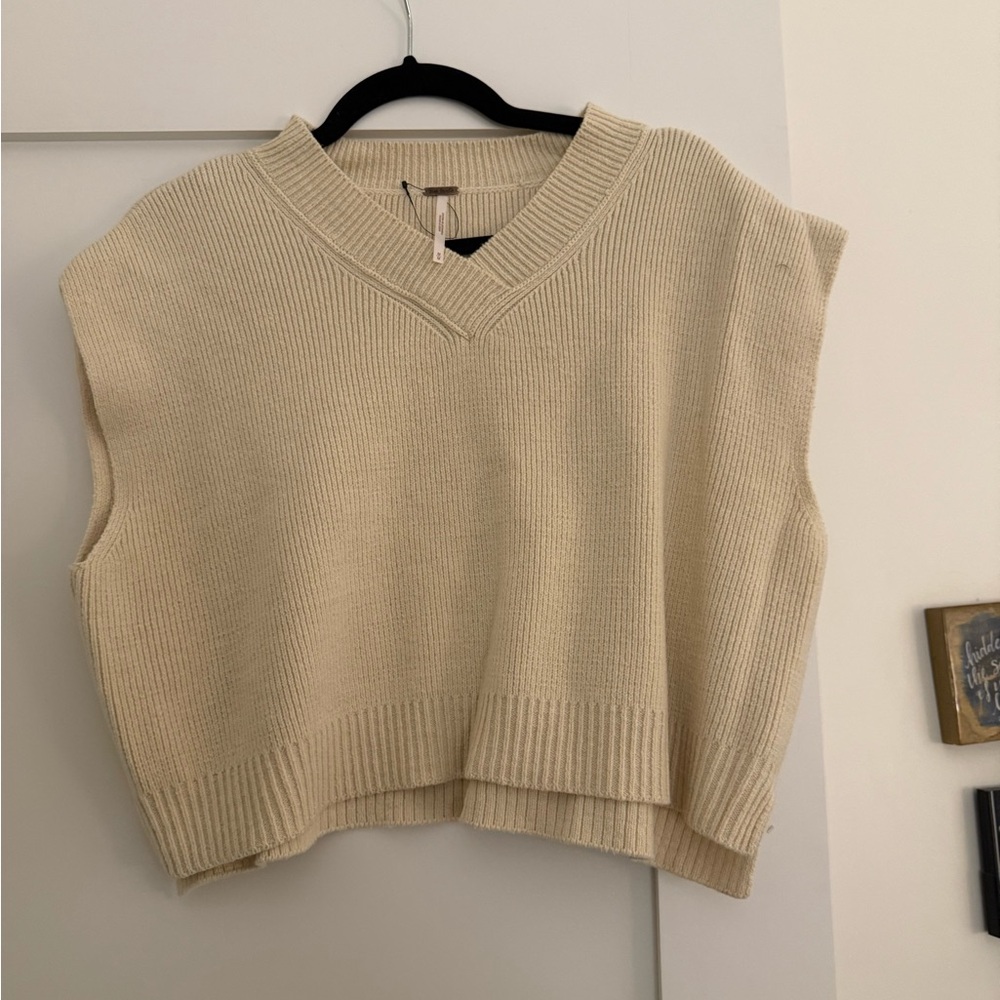 Cream Knit Women's Sweater Vest